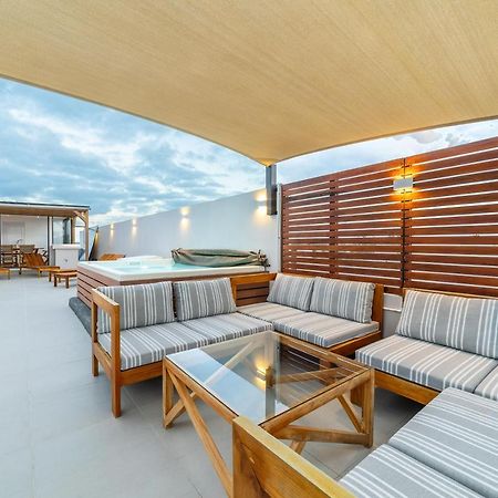 One Bay Residence Unit 15 - Penthouse With Private Roof Top, Jacuzzi And Sea View Grand-Baie Kültér fotó